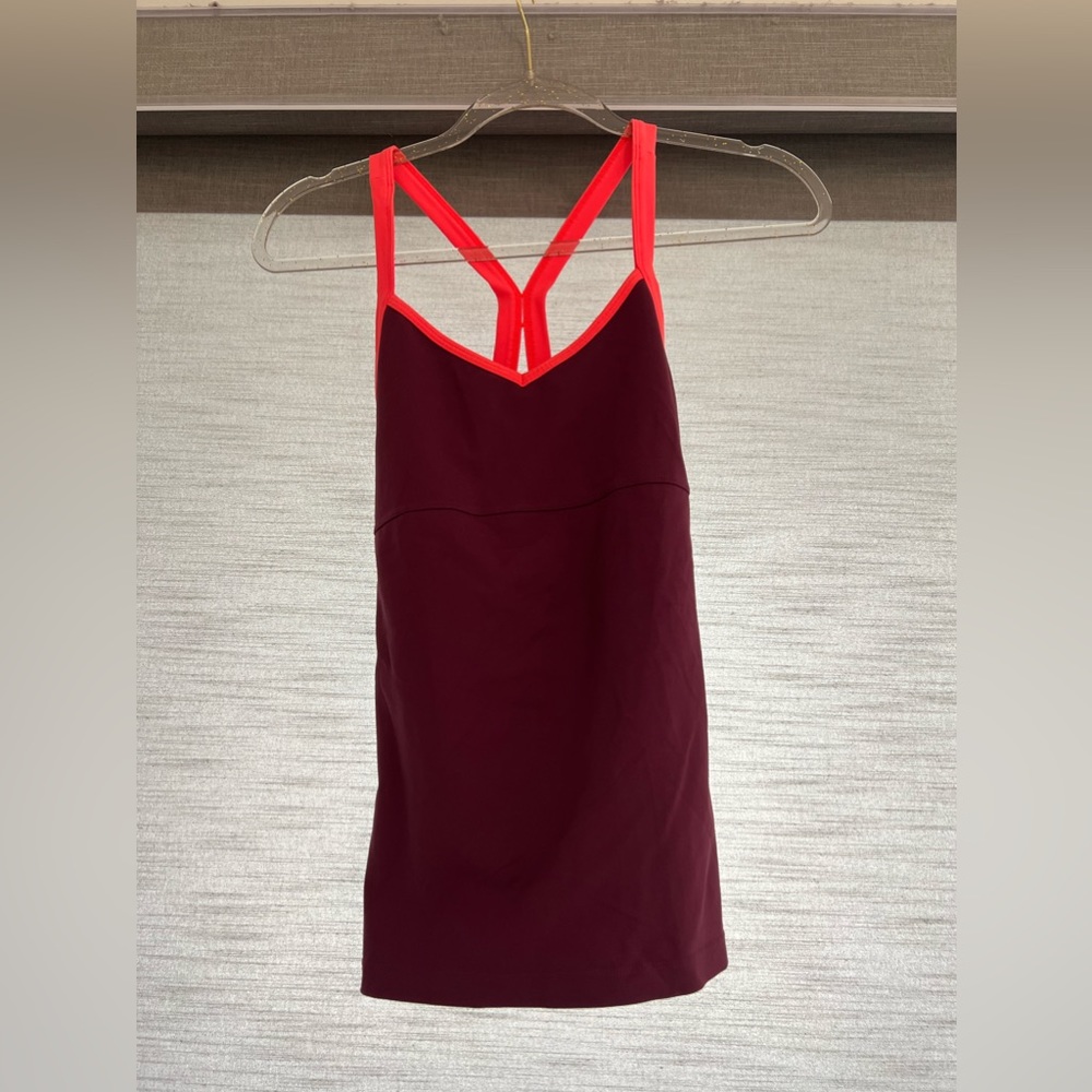 ALO Reflection Racerback Cutout Built in Bra Tank M